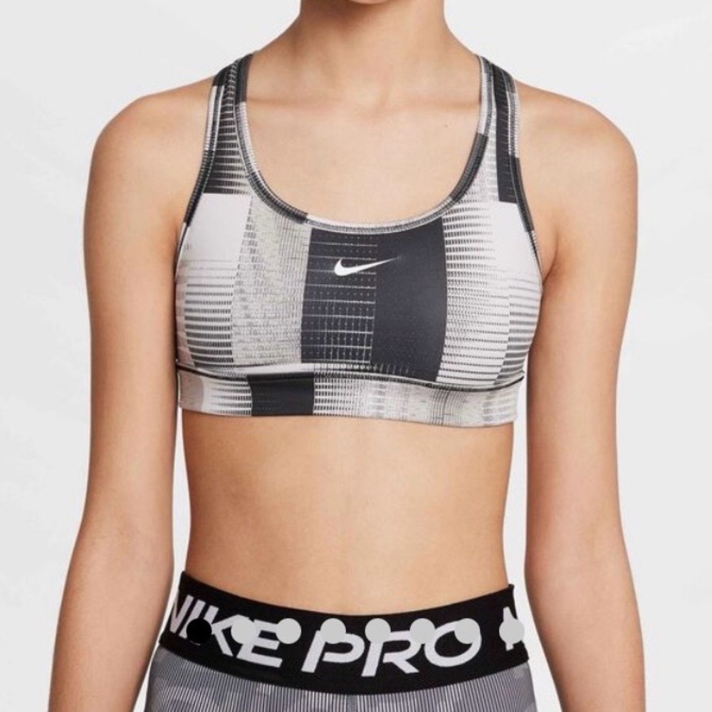 Nike Pro Girls New Dri-FIT Reversible Sports
Bra NWT